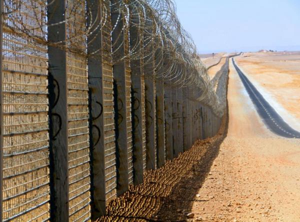 صحيفة عن مسؤولين: احتمالية نشر 2000 جندي أمريكي لدعم الاحتلال