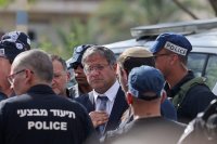 بن غفير يسلح 400 ألف مستوطن إضافي في الضفة والقدس
