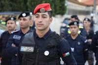 علما الأردن وفلسطين على صدور رجال الأمن في الرابية (صور)