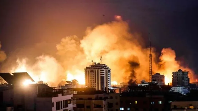 الاحتلال يعزل غزة عن العالم ويحولها إلى "جزيرة موت"
