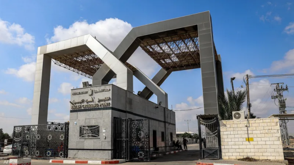 إعلام مصري: فتح معبر رفح لاستقبال جرحى فلسطينيين الأربعاء