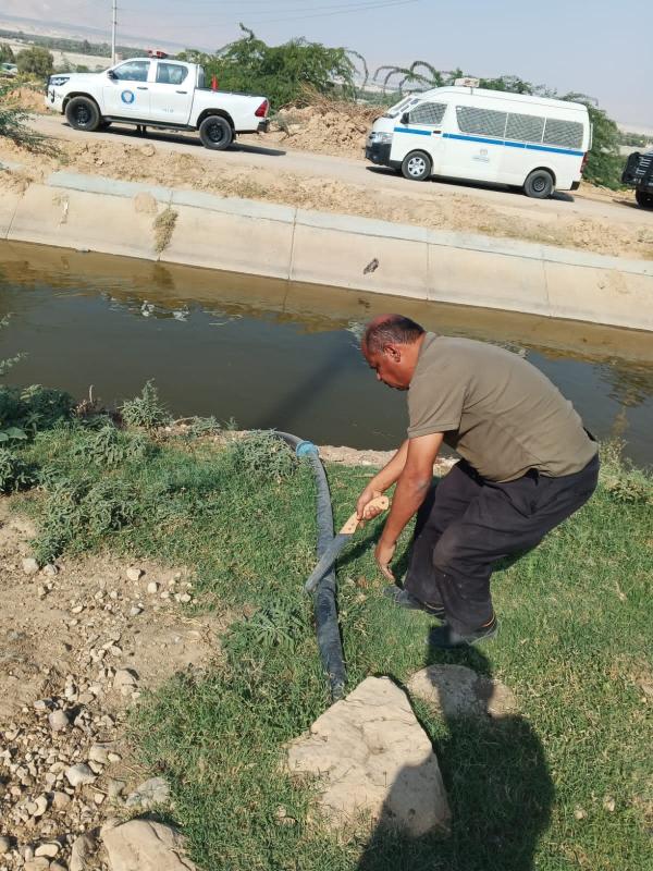 إزالة اعتداءات على قناة الملك عبدالله في الأغوار