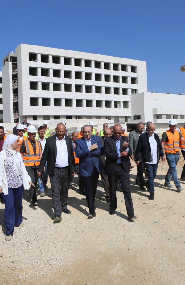 أبو السمن يتفقد مشروع مستشفى معان العسكري ومدرسة عبدالله بن رواحة