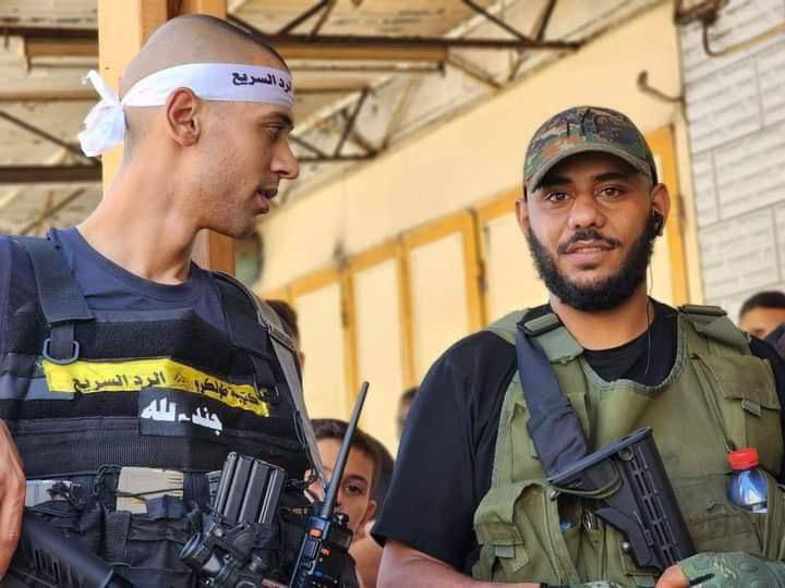 شاهد .. اغتيال  3 شهداء داخل مركبة برصاص الاحتلال في طولكرم