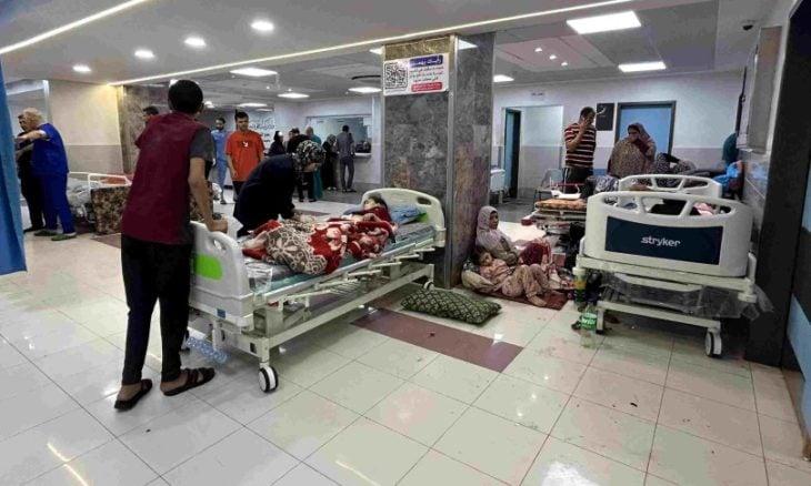 الاحتلال يدعو المقاومة الى الاستسلام في مجمع الشفاء