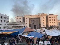 الاحتلال يطوق مجمع الشفاء ويطلق نيرانا كثيفة