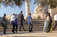 مستوطنون يقتحمون باحات الأقصى تحت حماية شرطة الاحتلال