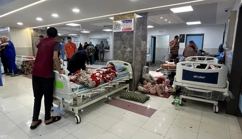 الاحتلال يستهدف محيط مستشفى شهداء الأقصى