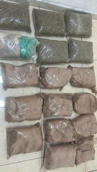 إحباط تهريب 47 كغم كوكايين لشبكات دولية أخفيت على شكل "قهوة" و"كاكاو"