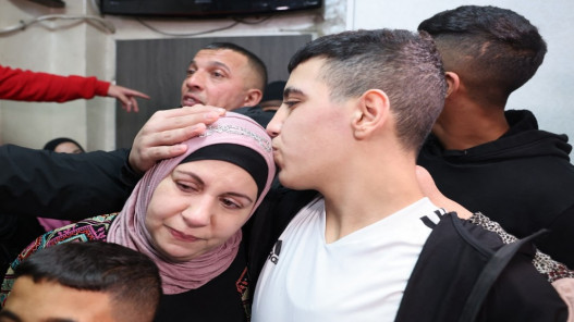 سلطات الاحتلال الإسرائيلي تمنع فتى فلسطينيا من الأسرى المحريين من العودة لمدرسته