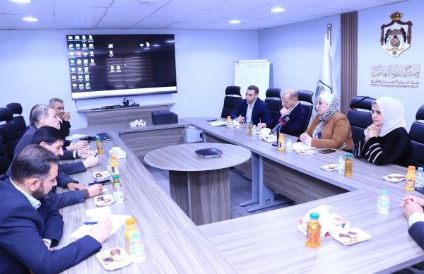 العزام: 28 بلديّة مستفيدة من مشروع الخدمات البلدية والتكيف الاجتماعي