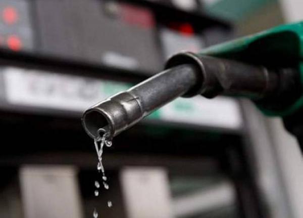 الطاقة: انخفاض أسعار المشتقات النفطية عالميا