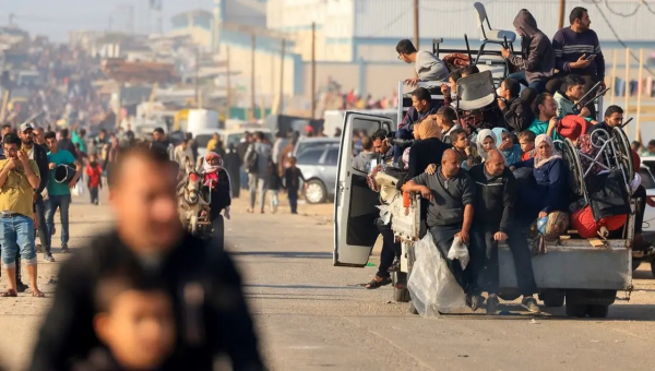 جيش الاحتلال لسكان وادي غزة: توجهوا إلى دير البلح