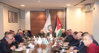 وزير الصناعة والتجارة: ندرس جميع الخيارات والأردن ليس بمنأى عن الأحداث