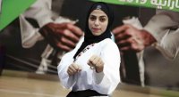 نداء عاجل لإنقاذ بطلة الكاراتيه الفلسطينية نغم أبو سمرة بعد بتر ساقها