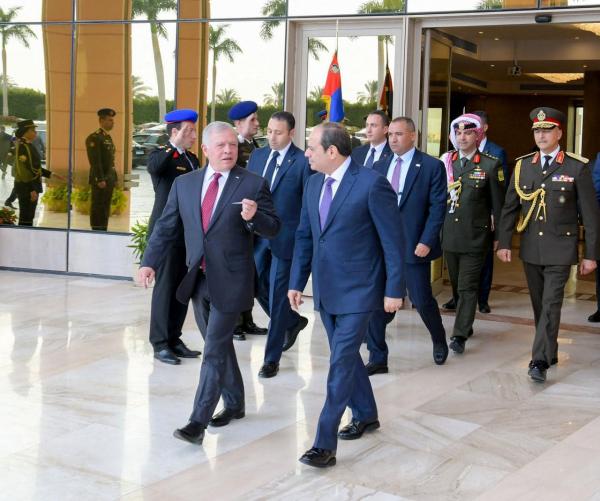 الملك والسيسي يؤكدان رفضهما التام لتصفية القضية الفلسطينية (صور)