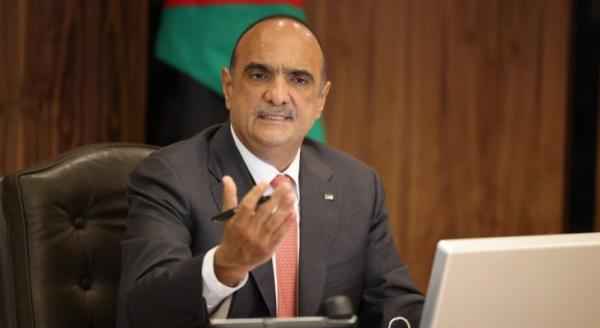 الخصاونة يمنح الوزارات والدوائر مهلة سنة لتوفيق أوضاعها مع قانون البيانات