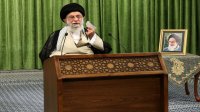 خامنئي يتوعد بـ"ردّ قاس" بعد التفجيرين في جنوب إيران