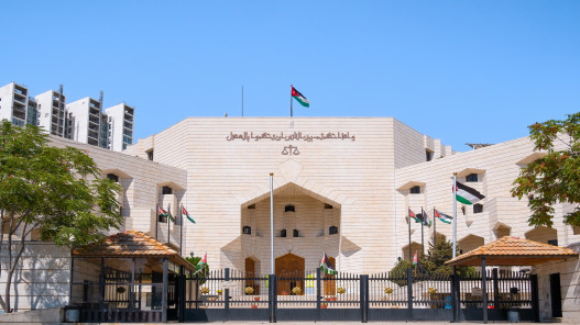 أكثر من نصف مليون دعوى تعاملت معها محاكم الأردن