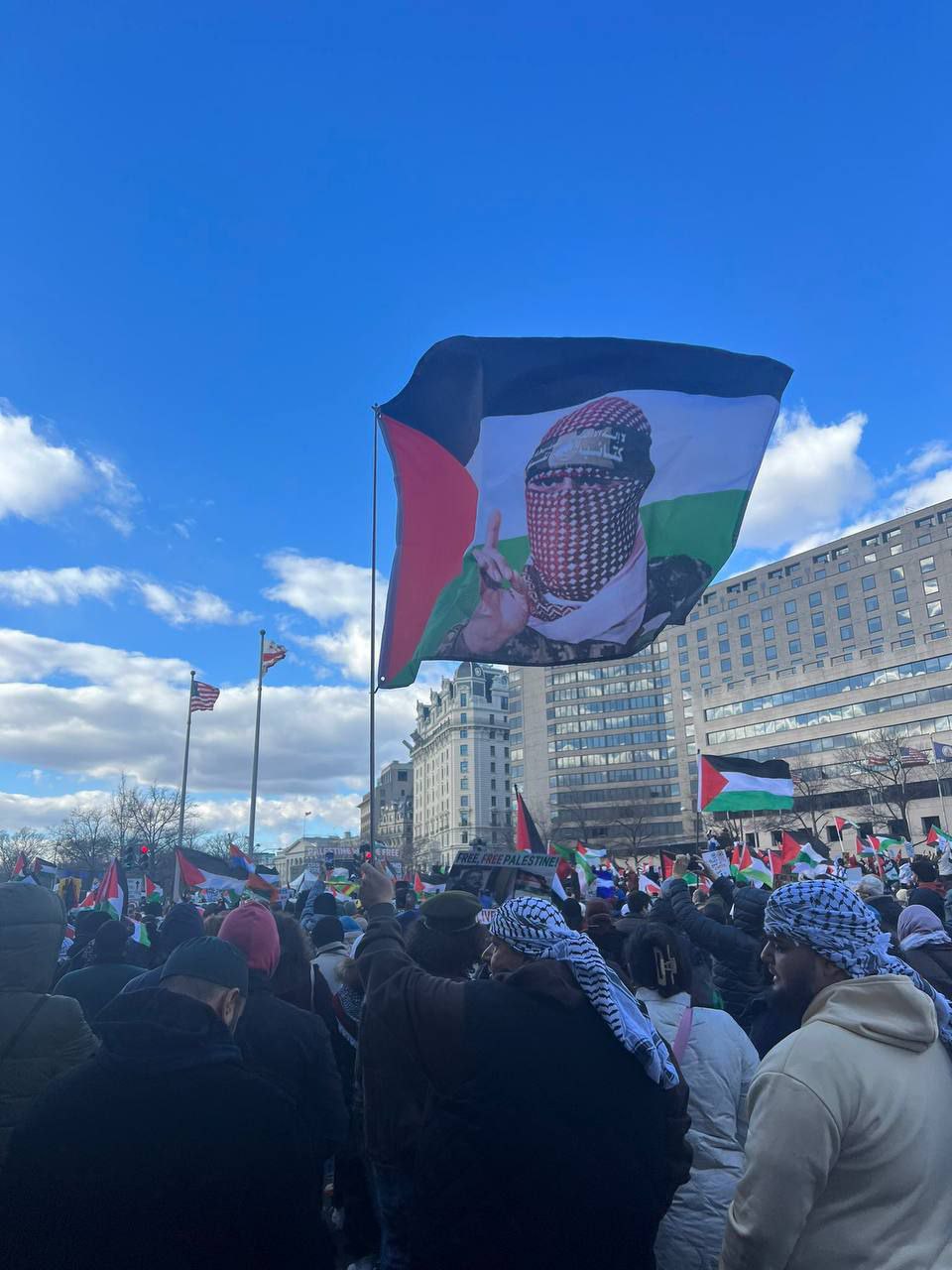 شاهد..  كلمة الناطق باسم كتائب القسام أبو عبيدة بعد مرور 100 يوم على معركة طوفان الأقصى