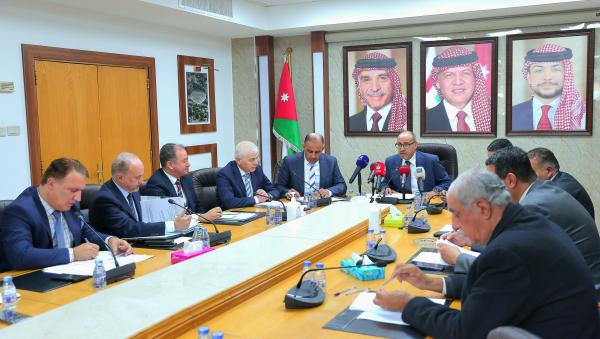 مالية النواب تناقش موازنة الأوراق المالية والمناطق الحرة والتنموية والبورصة