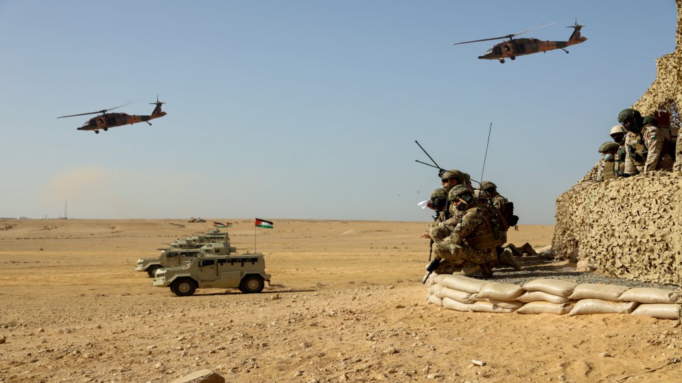 رئيس هيئة الأركان يشيد بدور حرس الحدود في الدفاع عن أمن الوطن بكفاءة واقتدار