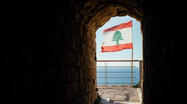 إسرائيل تستهدف شرقي لبنان لأول مرة منذ بدء التصعيد عند الحدود