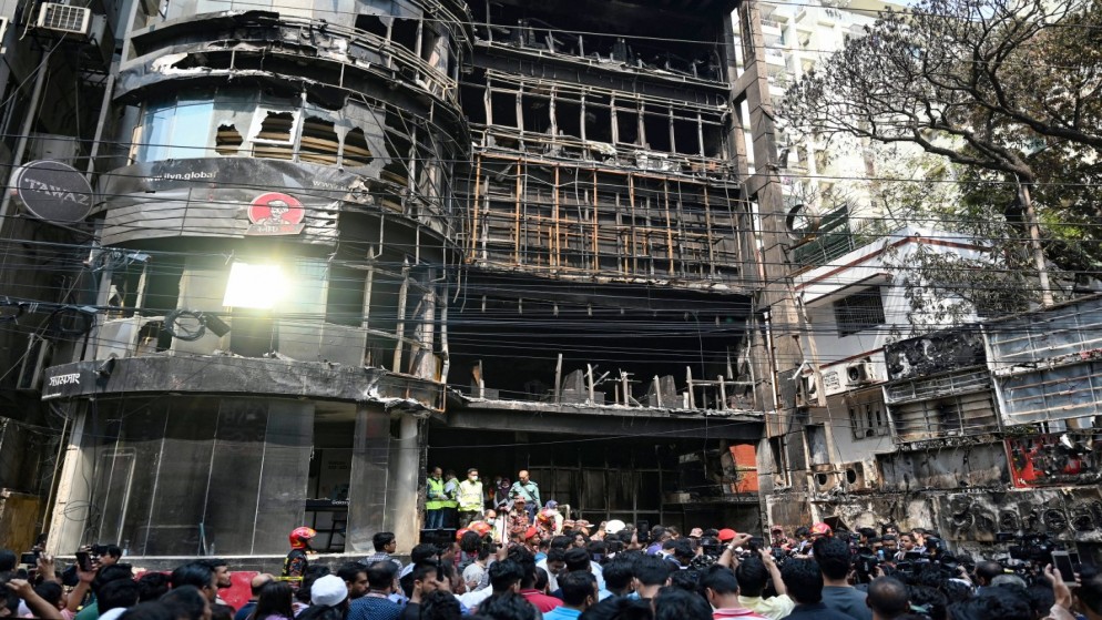 وزارة الخارجية: لا أردنيين بين ضحايا حريق اندلع في مجمع تجاري في بنغلاديش