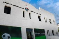 اتحاد الكرة يرفض رفع قيمة الدعم المادي لأندية "المحترفين"