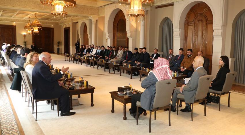 رئيس الديوان الملكي يلتقي وفدا شبابيا من مبادرة "الأردن يدعم فلسطين"