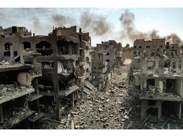 4 شهداء و7 جرحى جراء الجوع والقصف الإسرائيلي على غزة