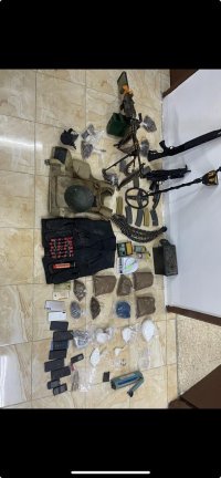 بالتفاصيل.. القبض على أخطر مطلوب بعد تبادل لإطلاق النار في منطقة العراق بمحافظة الكرك