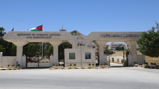 الأردن يعزي بضحايا الفيضانات والانزلاقات الأرضية في اندونيسيا