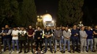 60 ألفا يؤدون صلاتي العشاء والتراويح في الأقصى