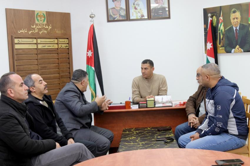 محافظ نابلس يزور المستشفى الميداني الأردني نابلس/٢