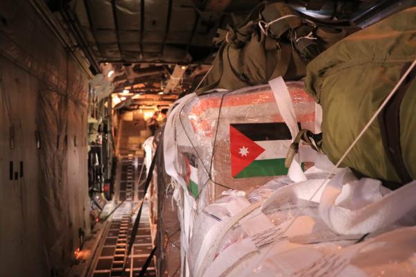 الجيش ينفذ 8 إنزالات جوية جديدة لمساعدات إنسانية بمشاركة دولية