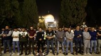 150 ألف مصل يؤدون العشاء والتراويح في الأقصى (فيديو)