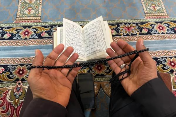 الأردنيون يحيون ليلة القدر وألسنتهم تلهج بالدعاء لفلسطين والأمة