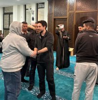 ولي العهد يحيي ليلة القدر في مسجد محمد زيد الدجاني