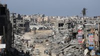 العراق يوافق على إرسال 10 ملايين لتر وقود لغزة