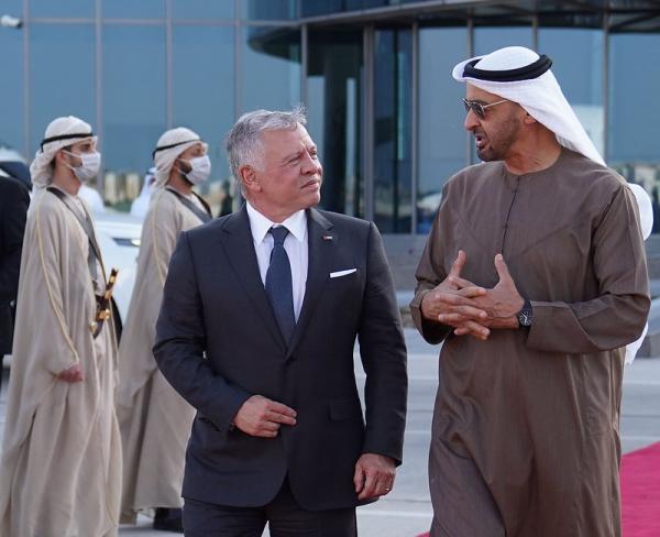 الملك يبحث مع الرئيس الإماراتي تطورات الإقليم