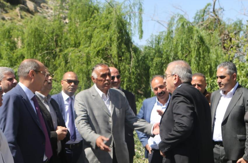 أبو السمن يوجه بدراسة مطالب المستثمرين في البحاث