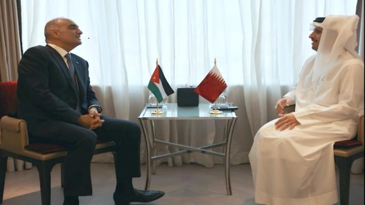 الخصاونة لنظيره القطري: أي عمل عسكري على رفح ستكون له نتائج كارثية
