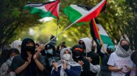 بايدن: احتجاجات الجامعات لم تجبرني على إعادة النظر في سياساتي بالمنطقة