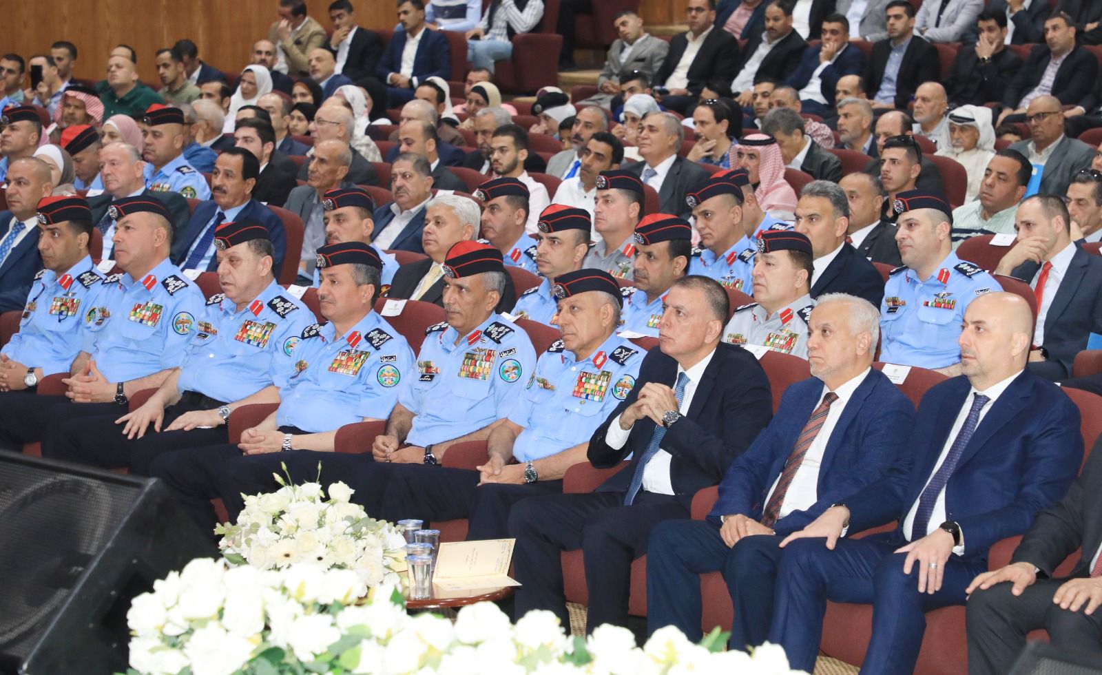 مديرية الأمن العام تنظّم احتفالاً بيوم المرور العالمي تحت شعار: "بوعينا نصل آمنين"