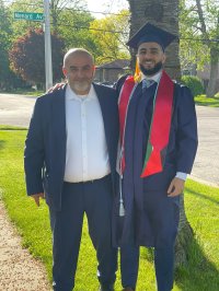 الصحفي محمد غنام يهنئ ويبارك بتخرج حفيده محمد هيثم غنام من جامعة إلينوي/شيكاجو