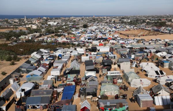 جيش الاحتلال يدعو الفلسطينيين للإجلاء مؤقتا من شرقي رفح