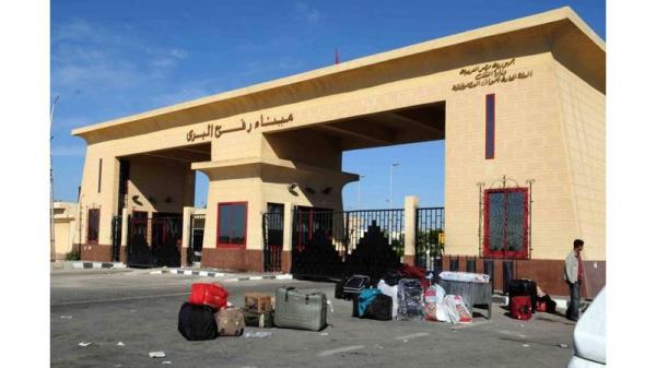 استمرار العمل في معبر رفح البري بين قطاع غزة ومصر