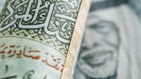 موظفون حكوميون يختلسون آلاف الدنانير.. والقضاء بالمرصا