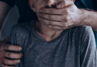 صُراخ فتى في منزل مهجور بعمان ينقذه من وحش بشري